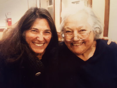 dana-walrath-with-her-mother-alice-in-2013